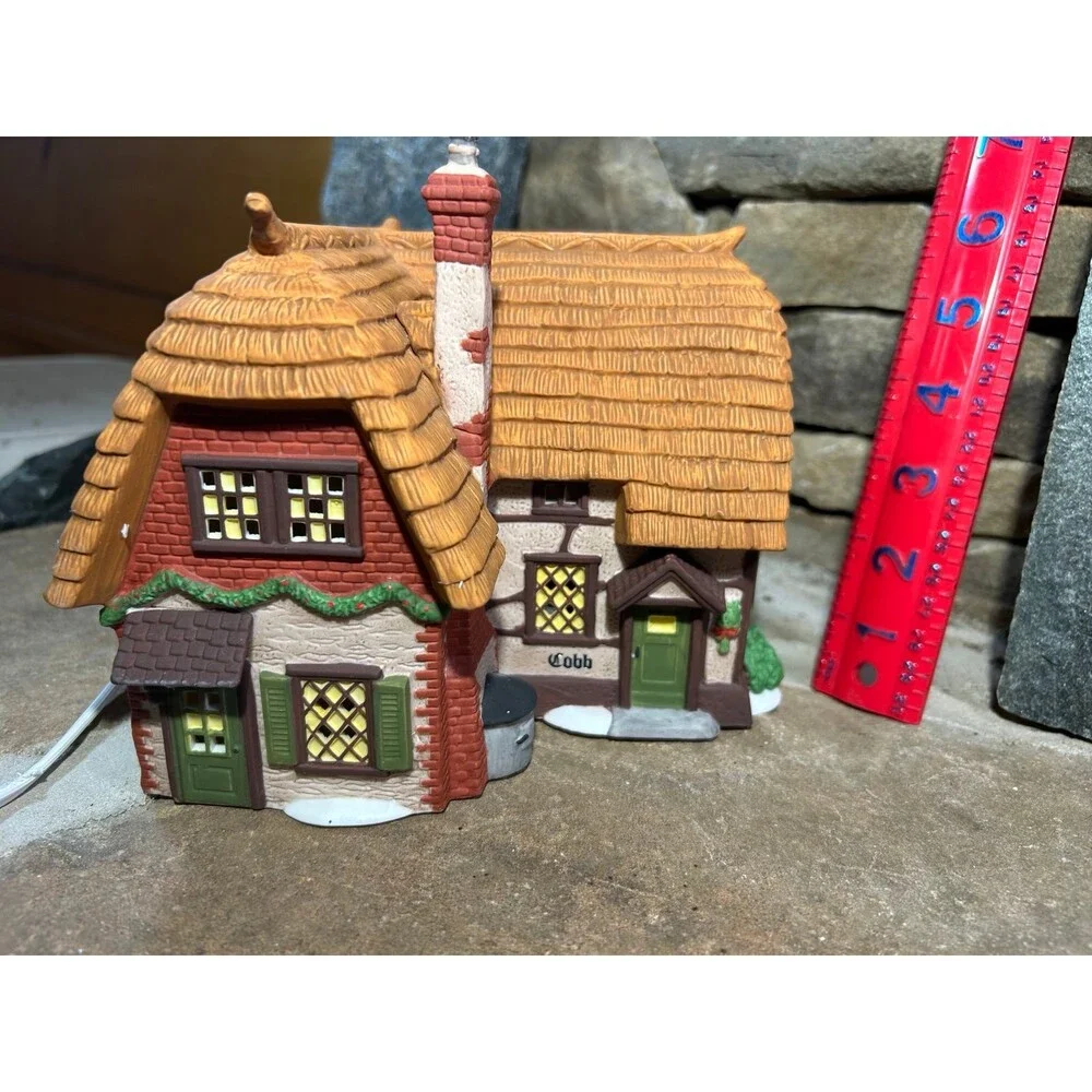 Dept 56 Cobb Cottage 5824-6 box & light